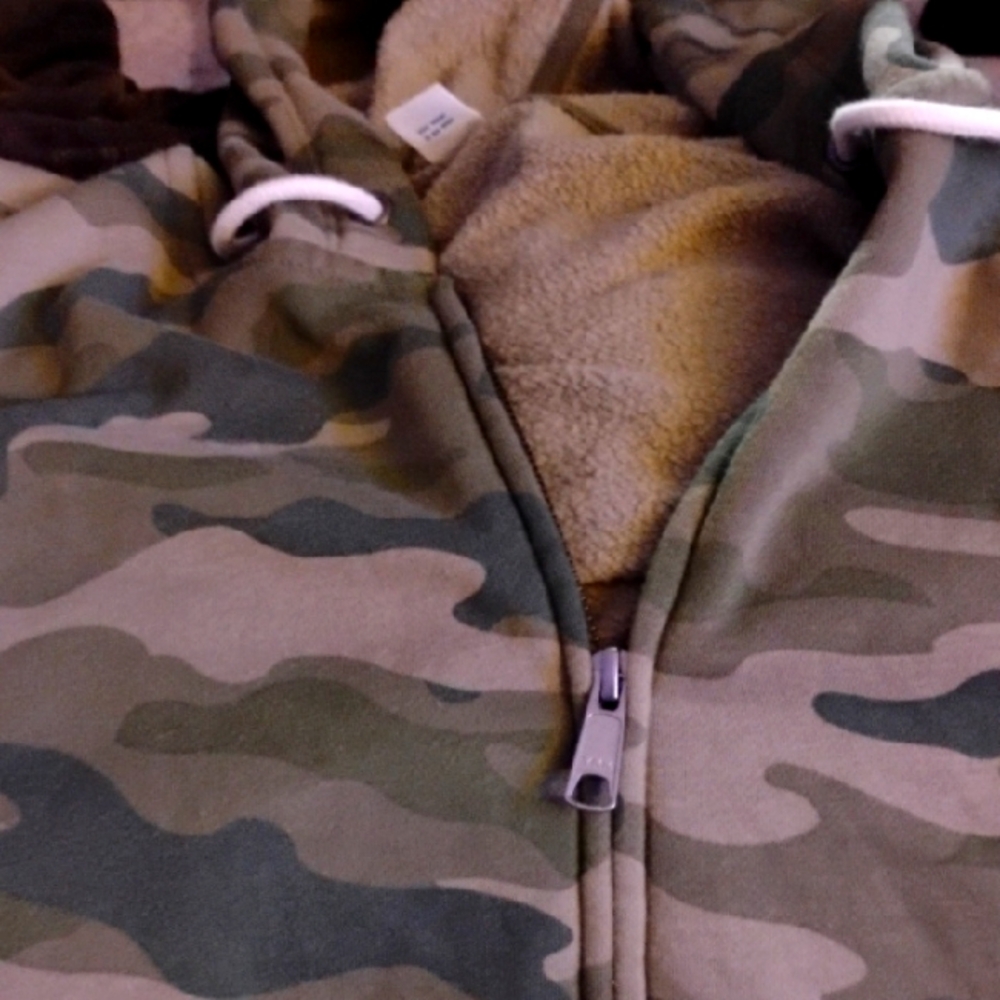 Camouflage Zip-Up Hoodie